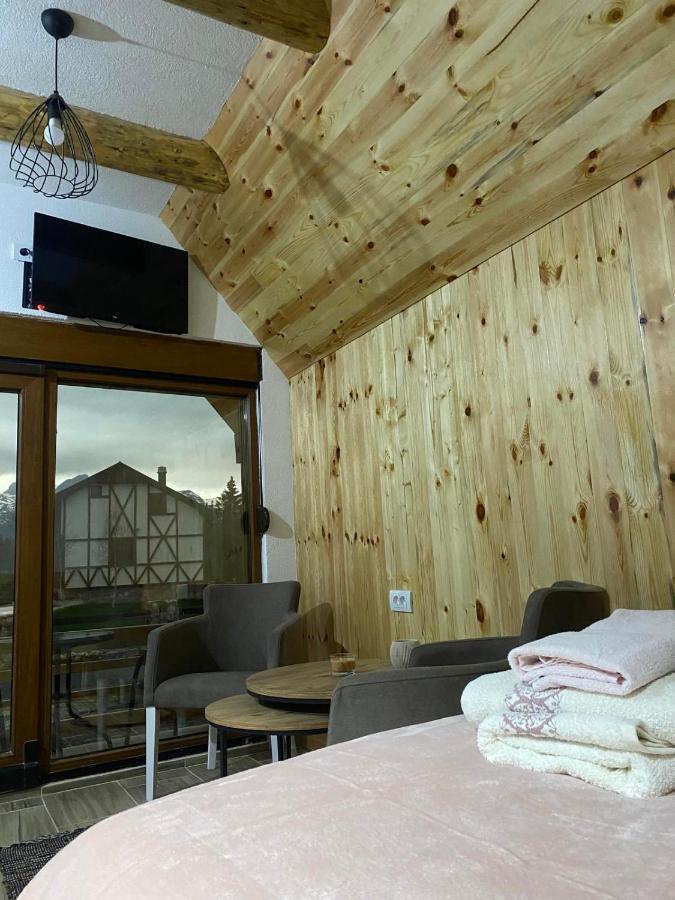 Sumski Kutak Chalet *